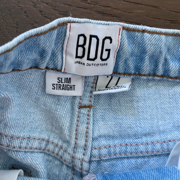 BDG light wash ripped jeans - straight slim size 27 - Picture 2 of 2